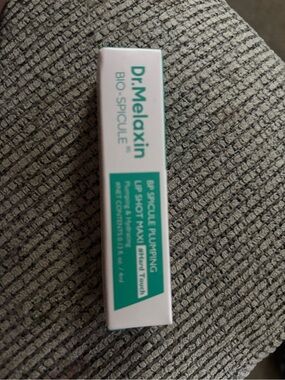 Dr. Melaxin Lip Shot Maxi Plumping Lip Balm - Mint Touch (Green)